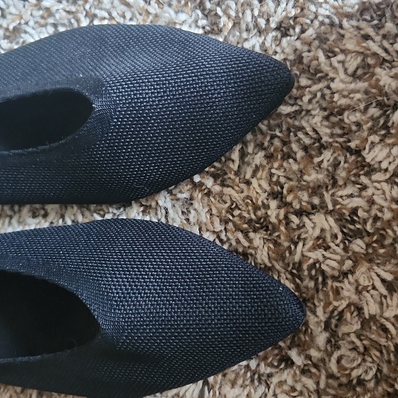 Pointed knit ballet flats size 7.5 - Picture 7 of 7